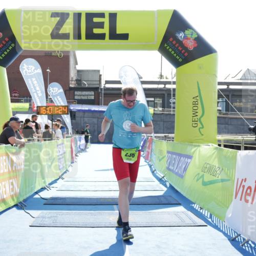 10.08.2025 - GEWOBA Citytriathlon Bremen H.Heesch http://msf.ph/oto/8555581 10.08.2025 16:01:29 Ziel 236 meine-sportfotos.de