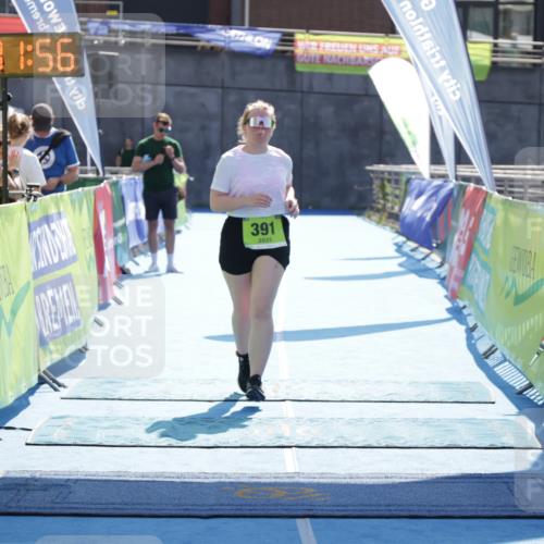 10.08.2025 - GEWOBA Citytriathlon Bremen H.Heesch http://msf.ph/oto/8555618 10.08.2025 16:02:00 Ziel 391 meine-sportfotos.de