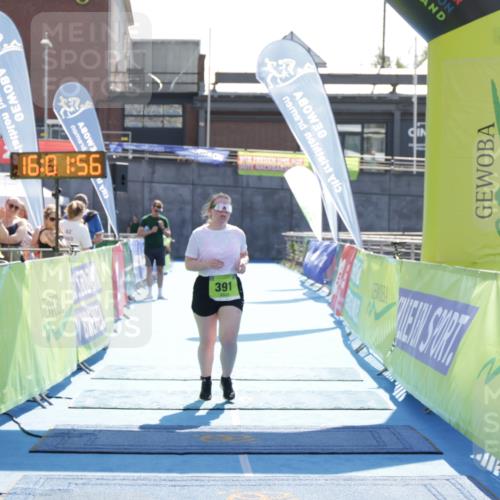 10.08.2025 - GEWOBA Citytriathlon Bremen H.Heesch http://msf.ph/oto/8555646 10.08.2025 16:02:00 Ziel 391 meine-sportfotos.de