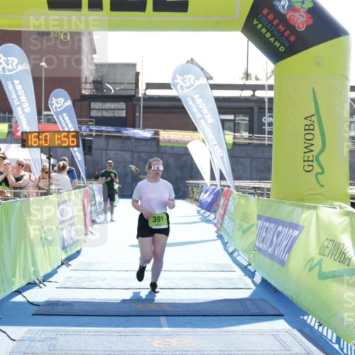 10.08.2025 - GEWOBA Citytriathlon Bremen H.Heesch http://msf.ph/oto/8555657 10.08.2025 16:02:01 Ziel 391 meine-sportfotos.de