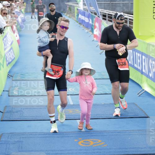10.08.2025 - GEWOBA Citytriathlon Bremen H.Heesch http://msf.ph/oto/8555698 10.08.2025 14:20:50 Ziel 732, 735, 790, 838, 921 meine-sportfotos.de
