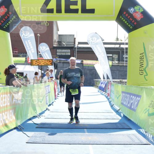 10.08.2025 - GEWOBA Citytriathlon Bremen H.Heesch http://msf.ph/oto/8555772 10.08.2025 16:02:46 Ziel 299 meine-sportfotos.de