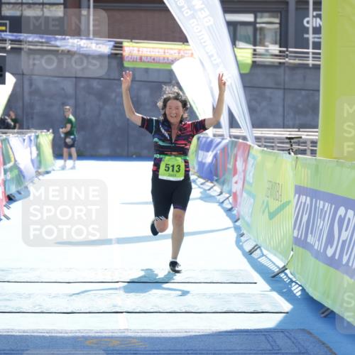 10.08.2025 - GEWOBA Citytriathlon Bremen H.Heesch http://msf.ph/oto/8555874 10.08.2025 16:03:46 Ziel 513 meine-sportfotos.de