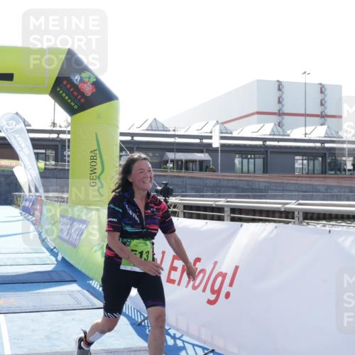 10.08.2025 - GEWOBA Citytriathlon Bremen H.Heesch http://msf.ph/oto/8556027 10.08.2025 16:03:50 Ziel 513 meine-sportfotos.de