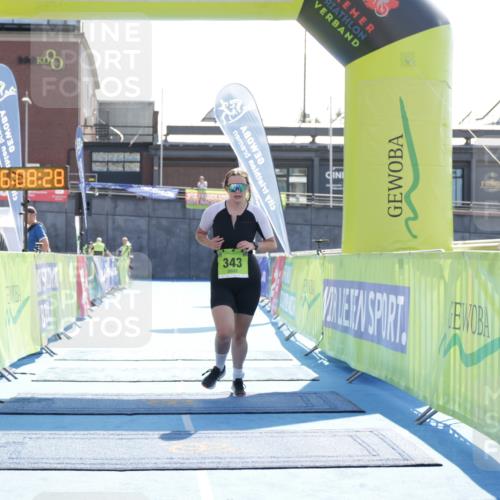 10.08.2025 - GEWOBA Citytriathlon Bremen H.Heesch http://msf.ph/oto/8556075 10.08.2025 16:08:32 Ziel 343 meine-sportfotos.de