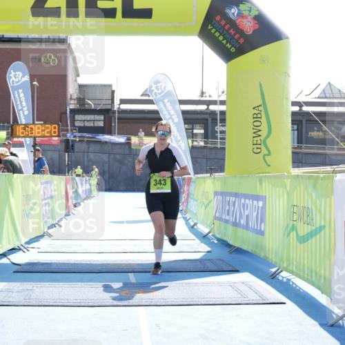10.08.2025 - GEWOBA Citytriathlon Bremen H.Heesch http://msf.ph/oto/8556082 10.08.2025 16:08:32 Ziel 343 meine-sportfotos.de