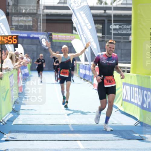10.08.2025 - GEWOBA Citytriathlon Bremen H.Heesch http://msf.ph/oto/8556083 10.08.2025 14:24:59 Ziel 765, 894, 964, 1023 meine-sportfotos.de