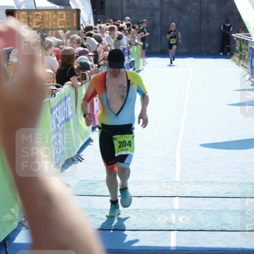 10.08.2025 - GEWOBA Citytriathlon Bremen H.Heesch http://msf.ph/oto/8556110 10.08.2025 15:27:25 Ziel 67, 204, 447 meine-sportfotos.de