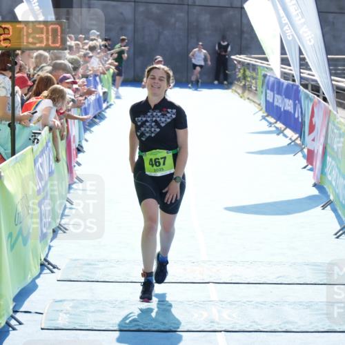 10.08.2025 - GEWOBA Citytriathlon Bremen H.Heesch http://msf.ph/oto/8556113 10.08.2025 15:27:34 Ziel 466, 467 meine-sportfotos.de