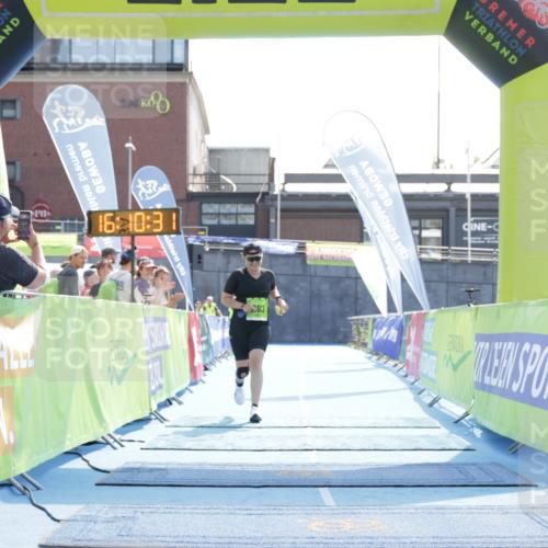 10.08.2025 - GEWOBA Citytriathlon Bremen H.Heesch http://msf.ph/oto/8556214 10.08.2025 16:10:35 Ziel 383 meine-sportfotos.de
