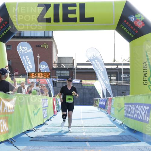 10.08.2025 - GEWOBA Citytriathlon Bremen H.Heesch http://msf.ph/oto/8556246 10.08.2025 16:10:36 Ziel 383 meine-sportfotos.de