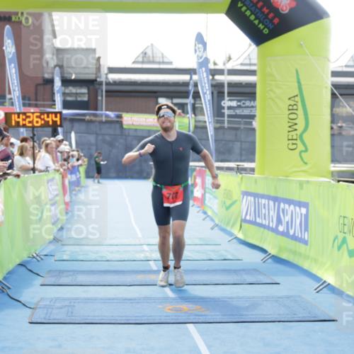 10.08.2025 - GEWOBA Citytriathlon Bremen H.Heesch http://msf.ph/oto/8556266 10.08.2025 14:26:48 Ziel 707, 776 meine-sportfotos.de