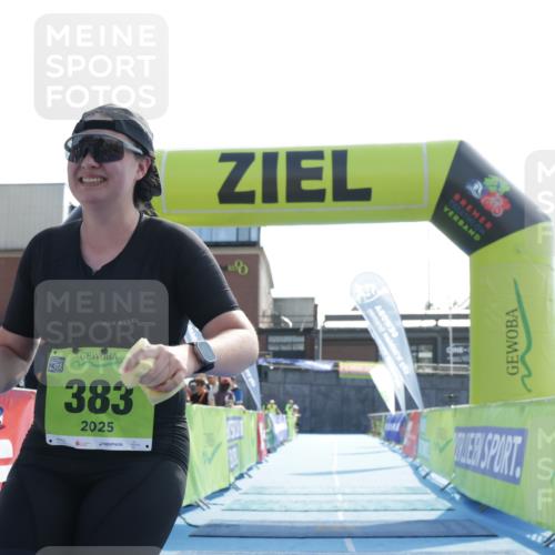 10.08.2025 - GEWOBA Citytriathlon Bremen H.Heesch http://msf.ph/oto/8556329 10.08.2025 16:10:39 Ziel 383 meine-sportfotos.de