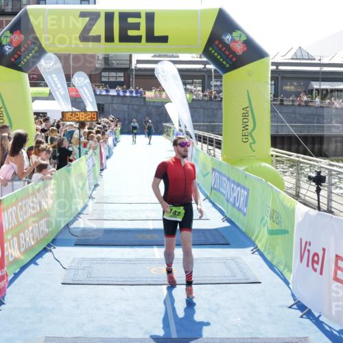 10.08.2025 - GEWOBA Citytriathlon Bremen H.Heesch http://msf.ph/oto/8556396 10.08.2025 15:28:33 Ziel 142, 166, 418, 532 meine-sportfotos.de
