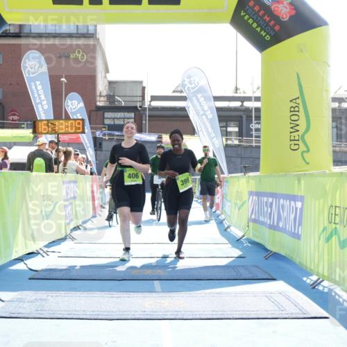 10.08.2025 - GEWOBA Citytriathlon Bremen H.Heesch http://msf.ph/oto/8556407 10.08.2025 16:13:13 Ziel 396, 406 meine-sportfotos.de