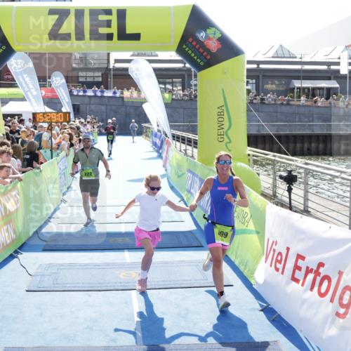 10.08.2025 - GEWOBA Citytriathlon Bremen H.Heesch http://msf.ph/oto/8556522 10.08.2025 15:29:05 Ziel 222, 326, 499 meine-sportfotos.de