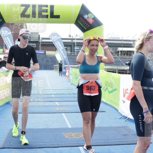 10.08.2025 - GEWOBA Citytriathlon Bremen H.Heesch http://msf.ph/oto/8556548 10.08.2025 14:29:27 Ziel 591, 963 meine-sportfotos.de