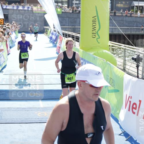 10.08.2025 - GEWOBA Citytriathlon Bremen H.Heesch http://msf.ph/oto/8556594 10.08.2025 15:29:53 Ziel 208, 221, 273, 426, 491 meine-sportfotos.de