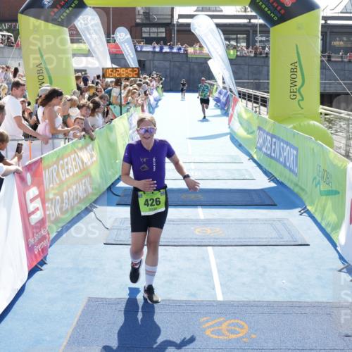 10.08.2025 - GEWOBA Citytriathlon Bremen H.Heesch http://msf.ph/oto/8556604 10.08.2025 15:29:55 Ziel 208, 221, 273, 426, 491 meine-sportfotos.de