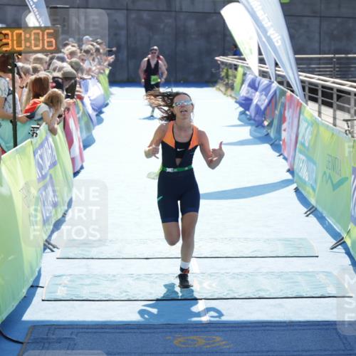 10.08.2025 - GEWOBA Citytriathlon Bremen H.Heesch http://msf.ph/oto/8556639 10.08.2025 15:30:10 Ziel 405, 487 meine-sportfotos.de