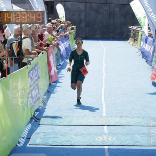 10.08.2025 - GEWOBA Citytriathlon Bremen H.Heesch http://msf.ph/oto/8556705 10.08.2025 14:33:53 Ziel 754, 762, 965 meine-sportfotos.de