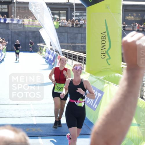 10.08.2025 - GEWOBA Citytriathlon Bremen H.Heesch http://msf.ph/oto/8556728 10.08.2025 15:30:56 Ziel 35, 110, 351, 365, 483 meine-sportfotos.de