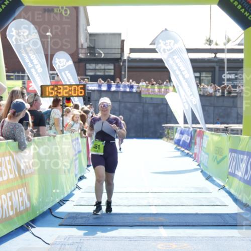 10.08.2025 - GEWOBA Citytriathlon Bremen H.Heesch http://msf.ph/oto/8556838 10.08.2025 15:32:10 Ziel 338, 411, 461 meine-sportfotos.de