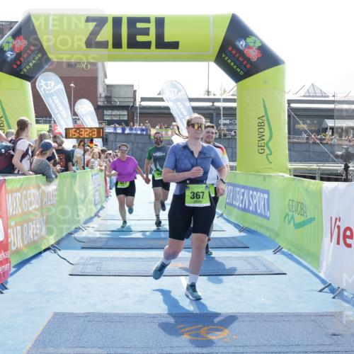 10.08.2025 - GEWOBA Citytriathlon Bremen H.Heesch http://msf.ph/oto/8556907 10.08.2025 15:32:35 Ziel 28, 189, 367, 448, 457 meine-sportfotos.de