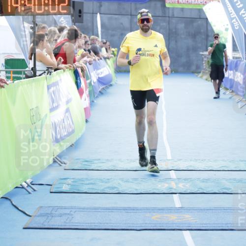 10.08.2025 - GEWOBA Citytriathlon Bremen H.Heesch http://msf.ph/oto/8556974 10.08.2025 14:40:06 Ziel 792 meine-sportfotos.de