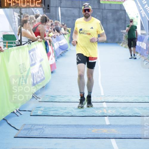 10.08.2025 - GEWOBA Citytriathlon Bremen H.Heesch http://msf.ph/oto/8556976 10.08.2025 14:40:06 Ziel 792 meine-sportfotos.de