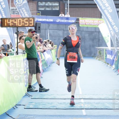 10.08.2025 - GEWOBA Citytriathlon Bremen H.Heesch http://msf.ph/oto/8556989 10.08.2025 14:40:57 Ziel 968 meine-sportfotos.de