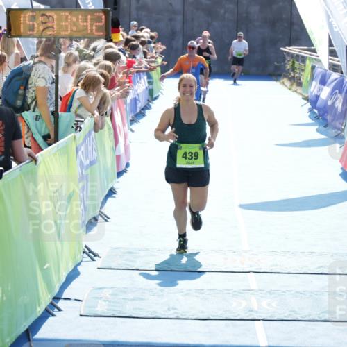 10.08.2025 - GEWOBA Citytriathlon Bremen H.Heesch http://msf.ph/oto/8557036 10.08.2025 15:33:46 Ziel 266, 377, 439 meine-sportfotos.de