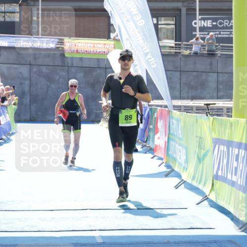 10.08.2025 - GEWOBA Citytriathlon Bremen H.Heesch http://msf.ph/oto/8557150 10.08.2025 14:53:10 Ziel 89, 980 meine-sportfotos.de