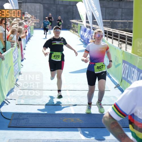 10.08.2025 - GEWOBA Citytriathlon Bremen H.Heesch http://msf.ph/oto/8557177 10.08.2025 15:35:04 Ziel 269, 402, 470 meine-sportfotos.de