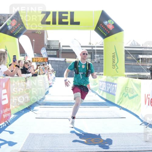 10.08.2025 - GEWOBA Citytriathlon Bremen H.Heesch http://msf.ph/oto/8557233 10.08.2025 14:55:20 Ziel 724 meine-sportfotos.de