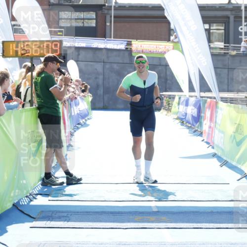 10.08.2025 - GEWOBA Citytriathlon Bremen H.Heesch http://msf.ph/oto/8557274 10.08.2025 14:56:13 Ziel 746 meine-sportfotos.de