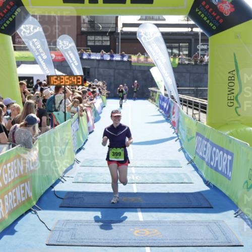 10.08.2025 - GEWOBA Citytriathlon Bremen H.Heesch http://msf.ph/oto/8557328 10.08.2025 15:35:47 Ziel 399, 507 meine-sportfotos.de