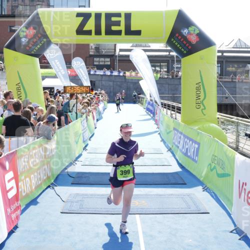 10.08.2025 - GEWOBA Citytriathlon Bremen H.Heesch http://msf.ph/oto/8557334 10.08.2025 15:35:48 Ziel 399, 507 meine-sportfotos.de