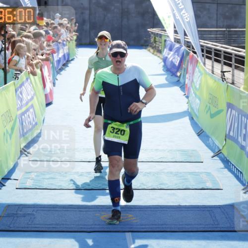 10.08.2025 - GEWOBA Citytriathlon Bremen H.Heesch http://msf.ph/oto/8557387 10.08.2025 15:36:04 Ziel 320, 328, 356, 410, 492 meine-sportfotos.de
