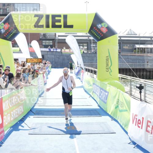 10.08.2025 - GEWOBA Citytriathlon Bremen H.Heesch http://msf.ph/oto/8557479 10.08.2025 15:04:18 Ziel 171 meine-sportfotos.de