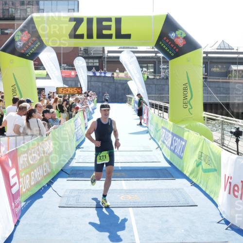 10.08.2025 - GEWOBA Citytriathlon Bremen H.Heesch http://msf.ph/oto/8557519 10.08.2025 15:04:57 Ziel 95, 271 meine-sportfotos.de
