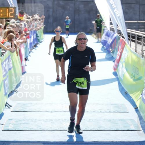 10.08.2025 - GEWOBA Citytriathlon Bremen H.Heesch http://msf.ph/oto/8557544 10.08.2025 15:37:16 Ziel 9, 359, 459, 504 meine-sportfotos.de