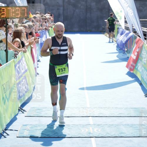 10.08.2025 - GEWOBA Citytriathlon Bremen H.Heesch http://msf.ph/oto/8557602 10.08.2025 15:37:41 Ziel 157, 342, 373, 473 meine-sportfotos.de