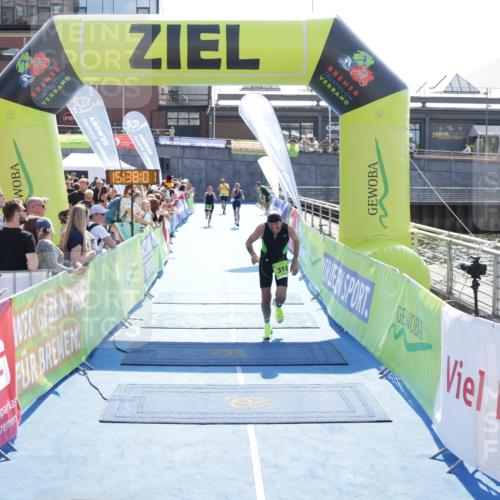 10.08.2025 - GEWOBA Citytriathlon Bremen H.Heesch http://msf.ph/oto/8557624 10.08.2025 15:38:05 Ziel 318, 450, 524 meine-sportfotos.de