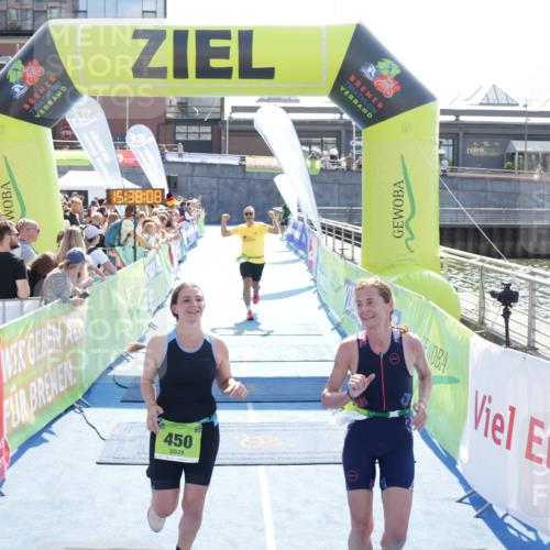 10.08.2025 - GEWOBA Citytriathlon Bremen H.Heesch http://msf.ph/oto/8557647 10.08.2025 15:38:12 Ziel 231, 318, 450, 524 meine-sportfotos.de