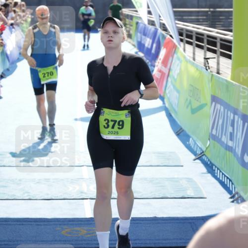 10.08.2025 - GEWOBA Citytriathlon Bremen H.Heesch http://msf.ph/oto/8557703 10.08.2025 15:38:42 Ziel 270, 332, 379, 465 meine-sportfotos.de