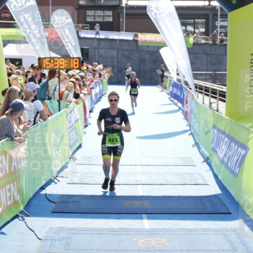10.08.2025 - GEWOBA Citytriathlon Bremen H.Heesch http://msf.ph/oto/8557753 10.08.2025 15:39:22 Ziel 523 meine-sportfotos.de