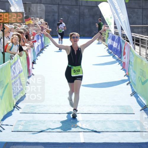 10.08.2025 - GEWOBA Citytriathlon Bremen H.Heesch http://msf.ph/oto/8557763 10.08.2025 15:39:26 Ziel 510, 523 meine-sportfotos.de