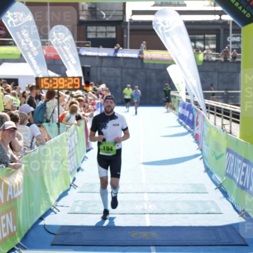 10.08.2025 - GEWOBA Citytriathlon Bremen H.Heesch http://msf.ph/oto/8557774 10.08.2025 15:39:33 Ziel 194, 510 meine-sportfotos.de