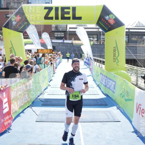 10.08.2025 - GEWOBA Citytriathlon Bremen H.Heesch http://msf.ph/oto/8557779 10.08.2025 15:39:35 Ziel 194, 510 meine-sportfotos.de